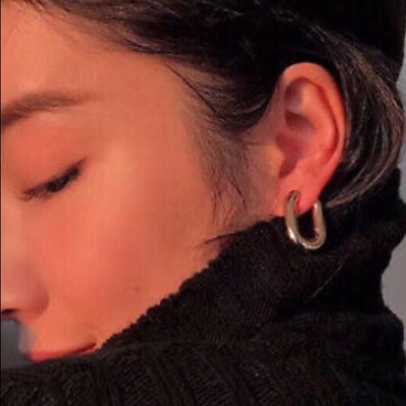 NWT 18k Gold plated Earrings - Picture 2 of 4